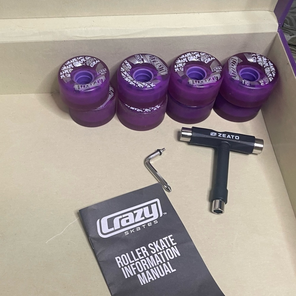 Purple Suede Roller Skates with Custom Wheels & Tote Box - Picture 13 of 16